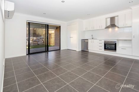 Property photo of 1/42 Kenneth Drive Augustine Heights QLD 4300