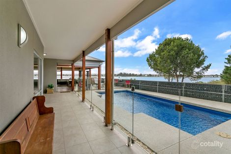 Property photo of 8 Fraser Drive Hindmarsh Island SA 5214