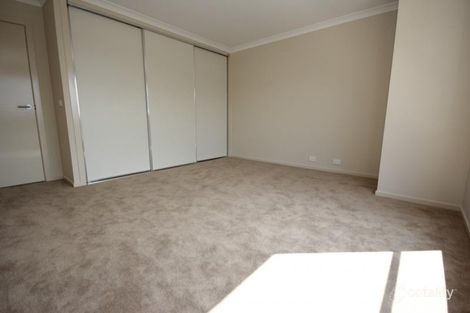 Property photo of 19 Botanica Drive Chirnside Park VIC 3116