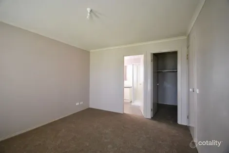 Property photo of 5 Merion Vista Cranbourne VIC 3977
