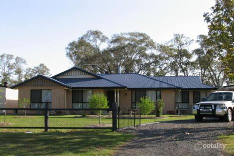 26 Stanley St, Oakey, QLD 4401