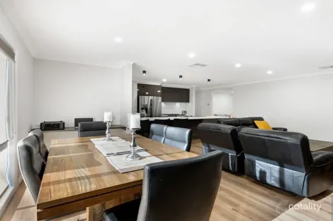 Property photo of 8 Gemstone View Wangaratta VIC 3677