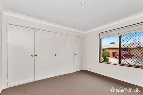 30 Dealy Cl, Cannington, WA 6107