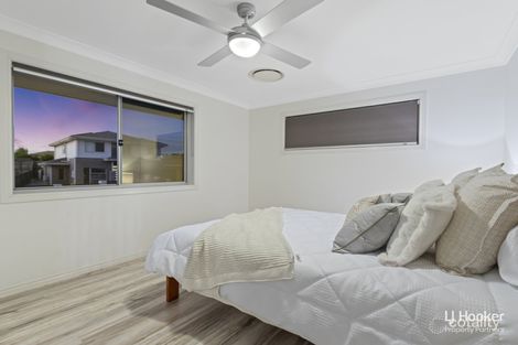 Property photo of 27 Alfred Circuit Calamvale QLD 4116