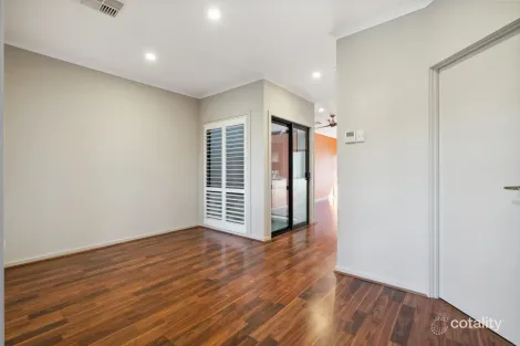 Property photo of 10 Croft Lane Mount Barker SA 5251