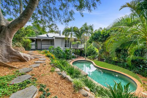 17 Maculata Dr, Chapel Hill, QLD 4069