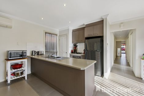 Property photo of 1/25 Carissa Circuit Werribee VIC 3030