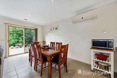 Property photo of 1/25 Carissa Circuit Werribee VIC 3030