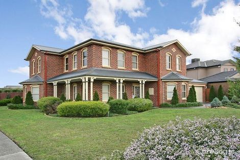 Property photo of 1 Rossiter Court Rowville VIC 3178