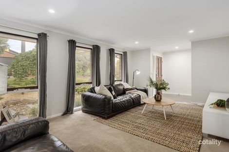 Property photo of 9 Patterdale Court Croydon Hills VIC 3136