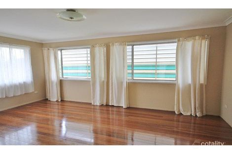 Property photo of 17 Nevern Street Macgregor QLD 4109