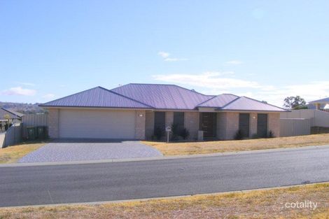 14 Naomi Dr, Crows Nest, QLD 4355