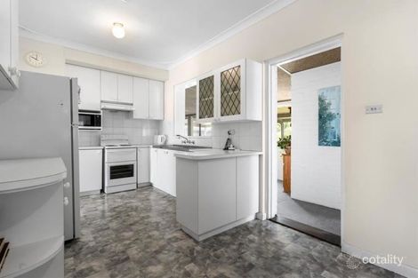 Property photo of 17 Delphine Avenue Dianella WA 6059