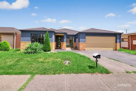 43 Tyndall St, Cranbourne East, VIC 3977