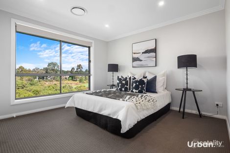 Property photo of 20 Aspect Crescent Colebee NSW 2761