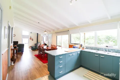 Property photo of 51 Betka Road Mallacoota VIC 3892