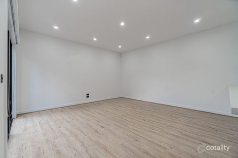 Property photo of 36 Truscott Avenue Roxburgh Park VIC 3064