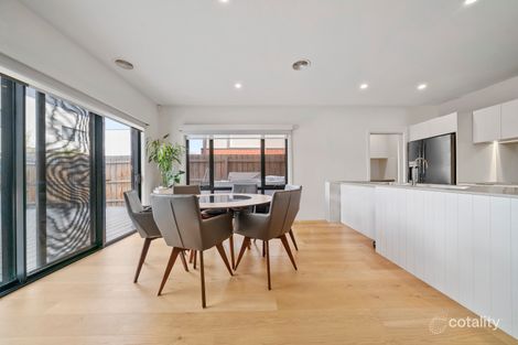 Property photo of 9 Westminster Drive Avondale Heights VIC 3034