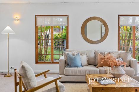 Property photo of 1 Crestview Street Kenmore QLD 4069