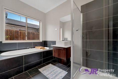 Property photo of 7 Lomandra Street Point Cook VIC 3030