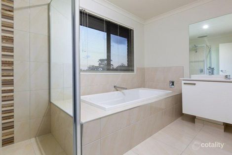 Property photo of 35 Leisure Way South Rosebud VIC 3939