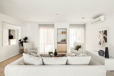 Property photo of 11 Kippenross Drive Narre Warren South VIC 3805