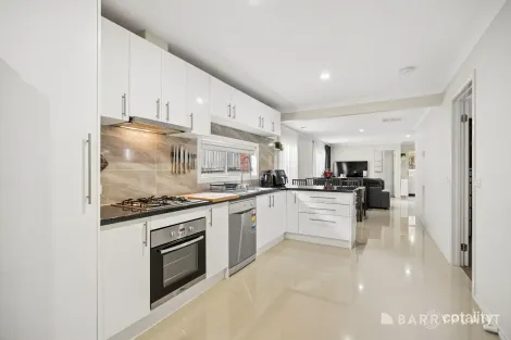 Property photo of 4 Ahern Road Pakenham VIC 3810