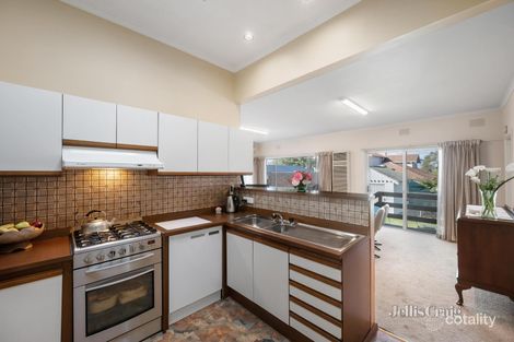 Property photo of 6 Wellesley Street Mont Albert VIC 3127