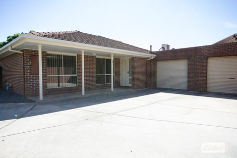Property photo of 2/9 Scullin Court West Wodonga VIC 3690