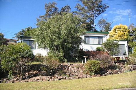 8 Cambridge Dr, Garden Suburb, NSW 2289