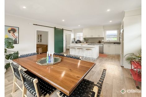 Property photo of 23 Young Street Drouin VIC 3818