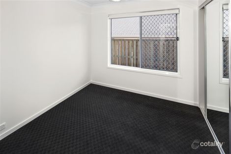 Property photo of 21 Lakeview Drive Deebing Heights QLD 4306