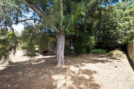 Property photo of 1 Boona Court Karawara WA 6152