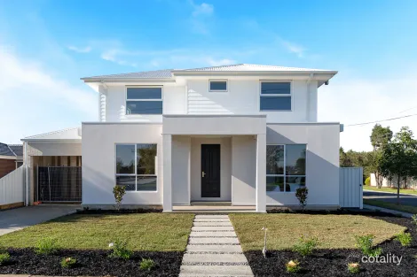 Property photo of 128 Carrick Drive Gladstone Park VIC 3043
