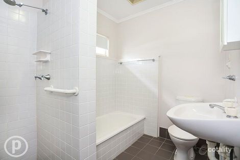 Property photo of 21 The Promenade Camp Hill QLD 4152