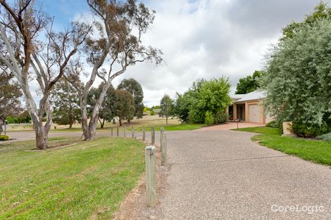 Property photo of 8 Beech Place Jerrabomberra NSW 2619