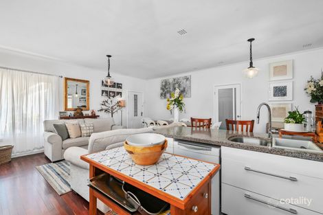 35 Hoskin St, Cloverdale, WA 6105