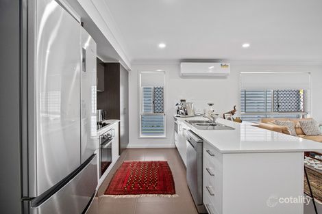 Property photo of 2 Lillee Court Urangan QLD 4655