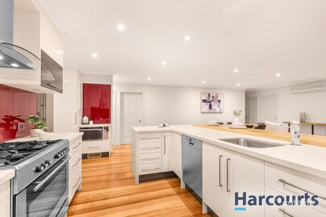 Property photo of 8 Greenock Crescent Wantirna VIC 3152