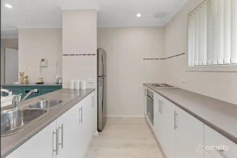 Property photo of 38 Hamra Drive Smithfield SA 5114