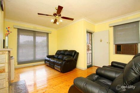 Property photo of 140 Boldrewood Parade Reservoir VIC 3073