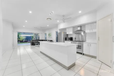 Property photo of 7 Wallaroo Circuit North Lakes QLD 4509