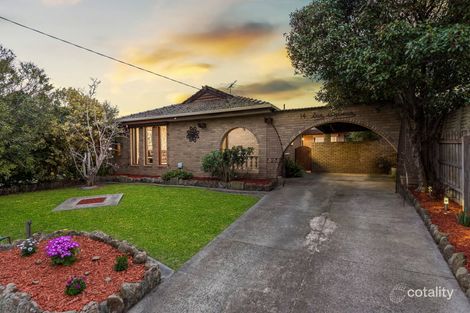 Property photo of 14 Pickworth Drive Dingley Village VIC 3172