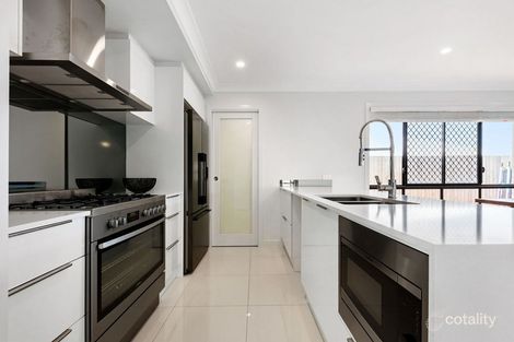 Property photo of 20 Tambor Crescent Pallara QLD 4110