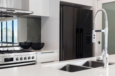 Property photo of 20 Tambor Crescent Pallara QLD 4110