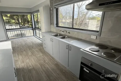 Property photo of 8 Churinga Drive Churchill VIC 3842