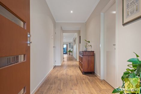 Property photo of 8 Elland Circuit Truganina VIC 3029