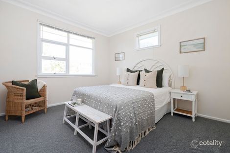 Property photo of 24 Tobruk Avenue Allambie Heights NSW 2100