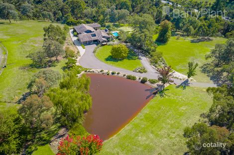 Property photo of 2 Joslyn Drive Research VIC 3095