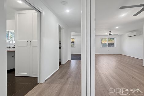 Property photo of 2/32 Warrier Street Bulgarra WA 6714